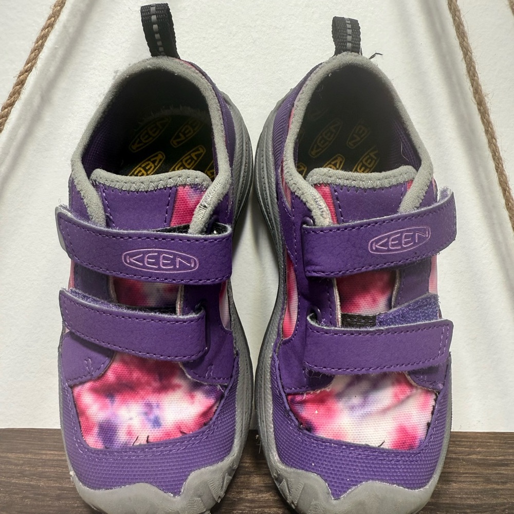 Keen Purple and Pink Sneakers Cosmic Design